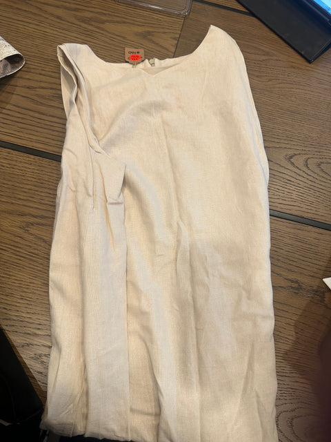 K32 - Dress