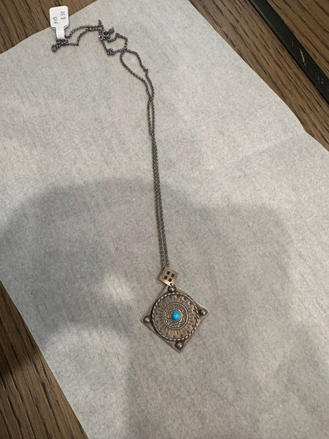 K08 - Necklace